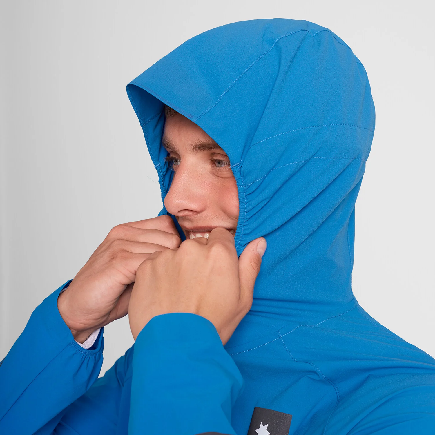 Clean Pace Flex Hooded Jacket - Image 4