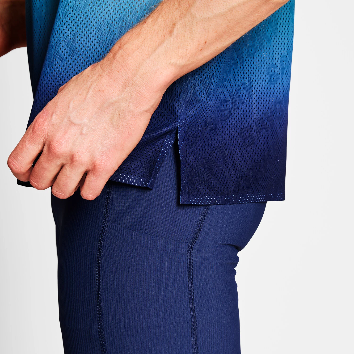 Drip Dye Flow Air Singlet - Image 4