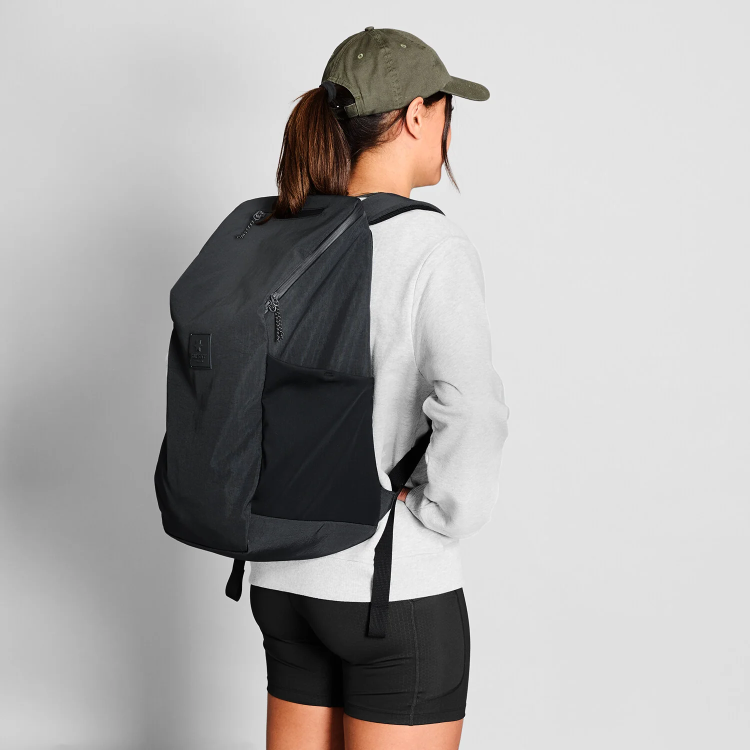 Everyday Backpack 28L - Image 6