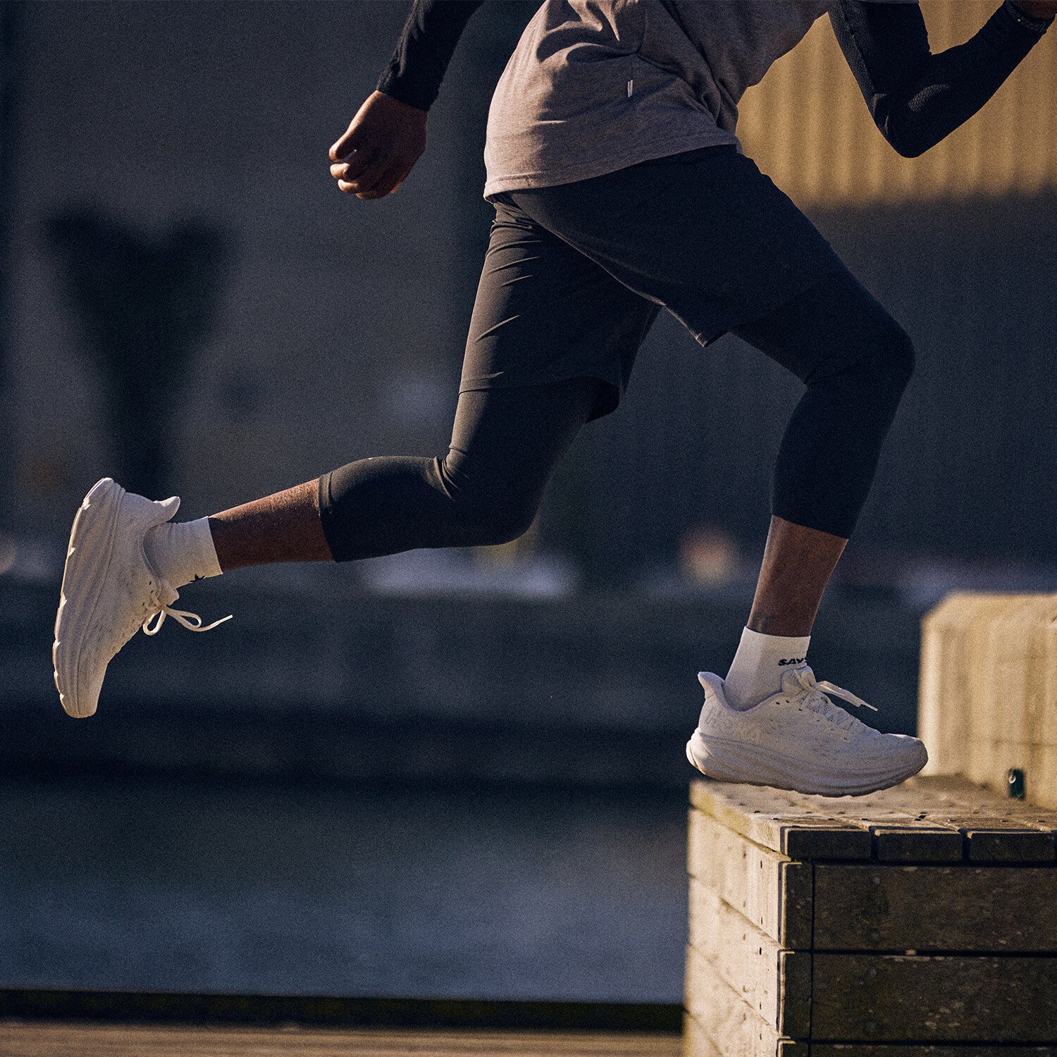 Motion+ 3/4 Tights - Image 6