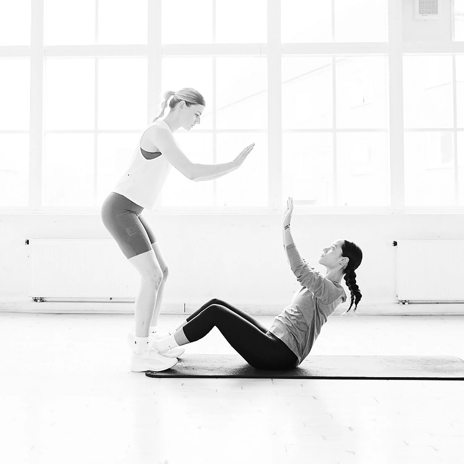 Motion+ 3/4 Tights - Image 8