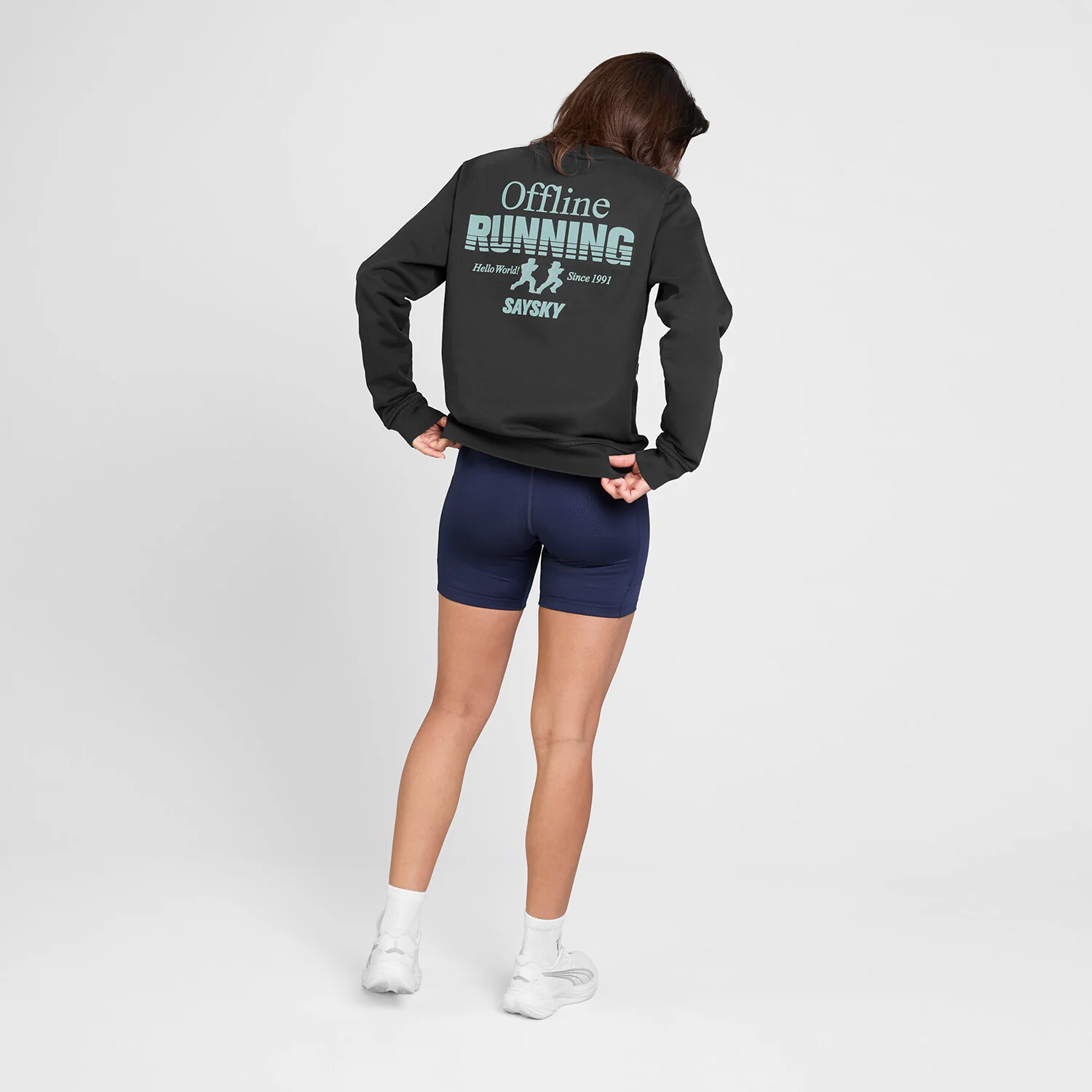 W Statement Everyday Crewneck - Image 4