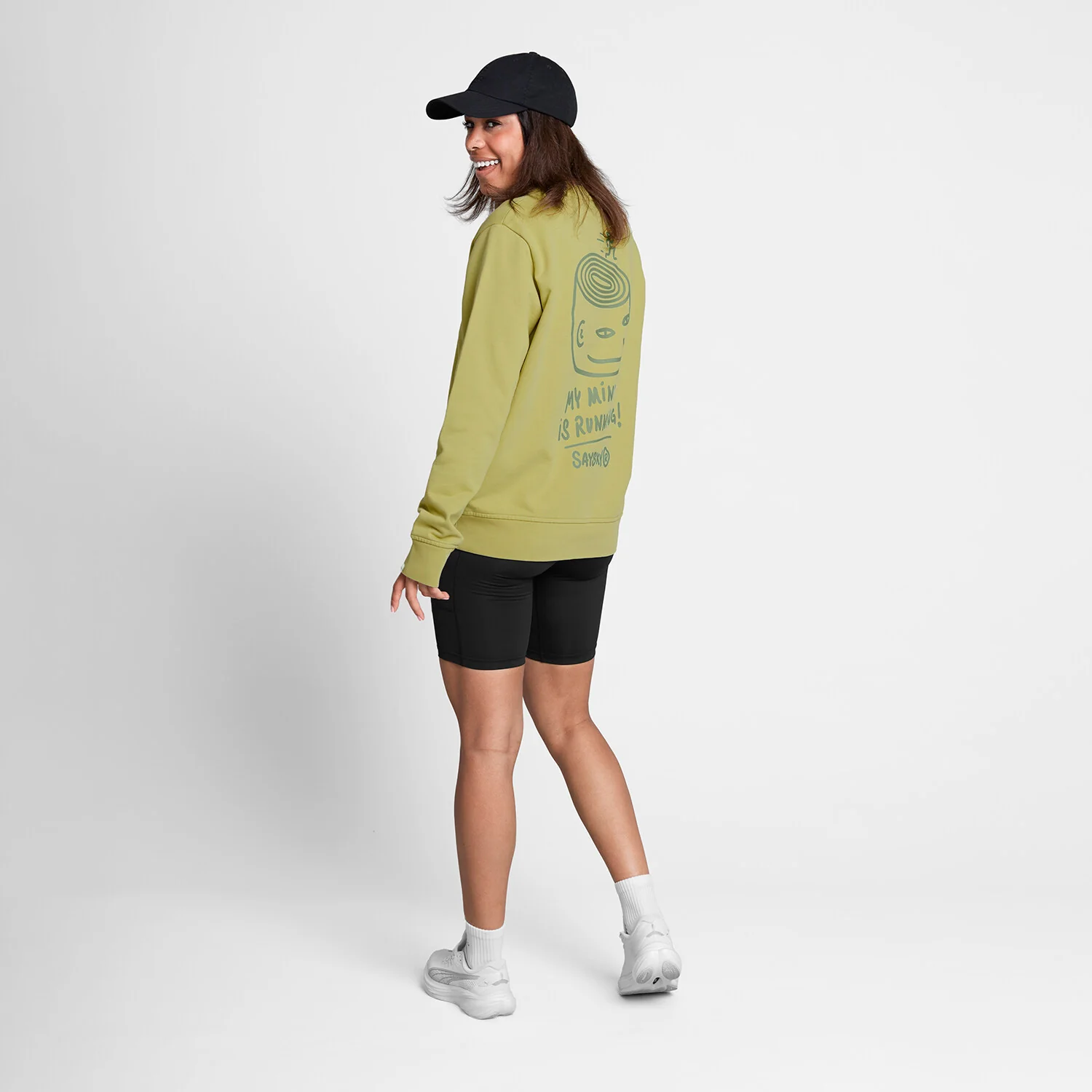 W Statement Everyday Crewneck - Image 4